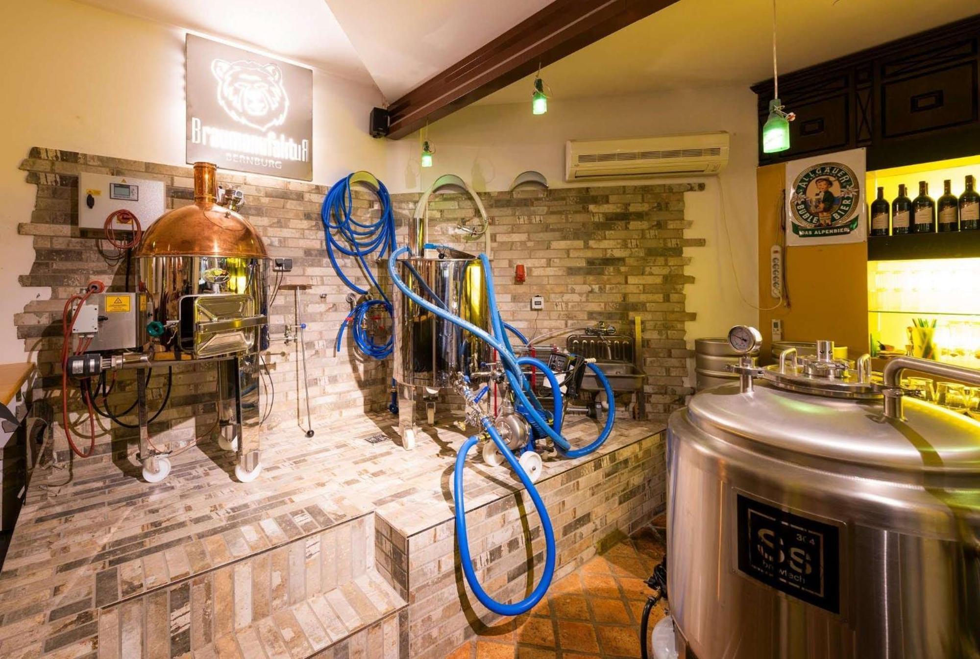 Askania Hotel & Brauhaus Bernburg Esterno foto